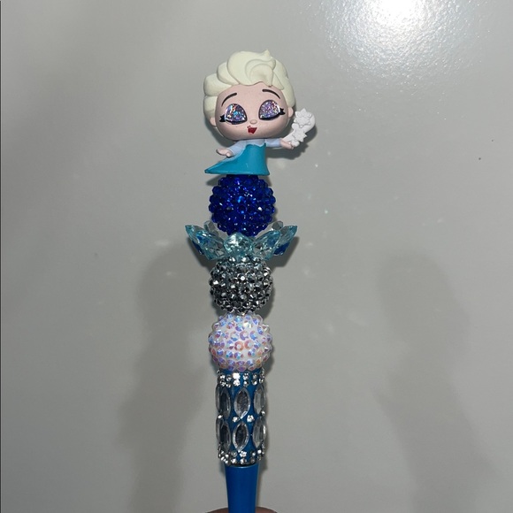 Disney | Office | Elsa Beaded Pen With Disney Doorables Topper | Poshmark